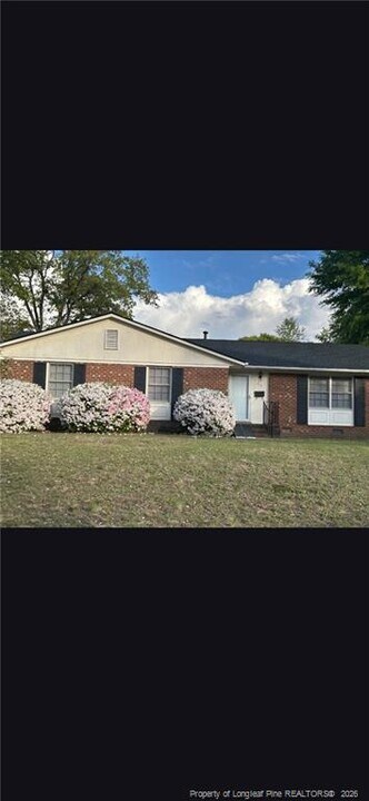 515 Carteret Pl in Fayetteville, NC - Building Photo