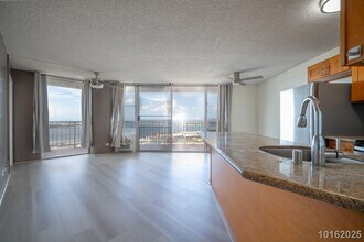 98-099-99 Uao Pl in Aiea, HI - Building Photo - Building Photo