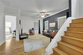 41 Spring Ln NW in Atlanta, GA - Building Photo - Building Photo