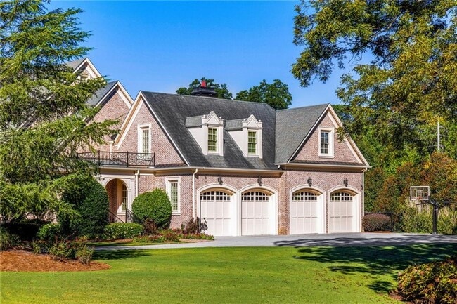 4000 Heatherwood Way in Roswell, GA - Building Photo - Building Photo