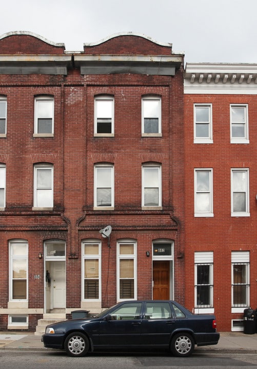 882 W Lombard St in Baltimore, MD - Foto de edificio