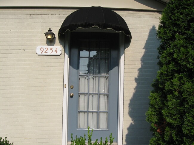 9254 Sappington Rd in St. Louis, MO - Building Photo - Building Photo