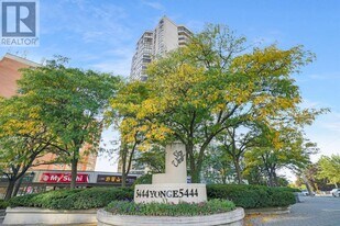 5444 Yonge St in Toronto, ON - Building Photo