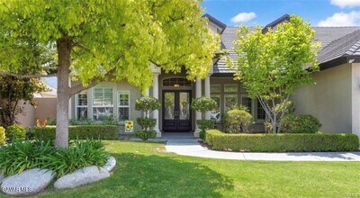 10803 Whitburn St in Bakersfield, CA - Building Photo - Building Photo