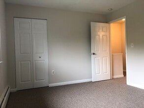 3 Nanni Dr in Winchester, CT - Building Photo - Building Photo