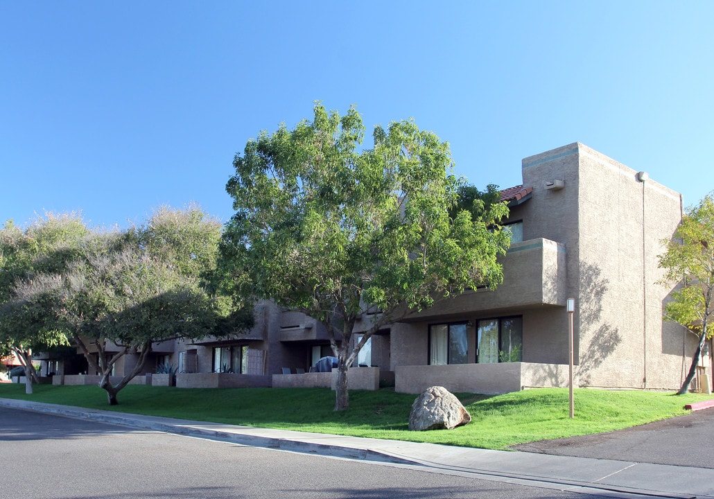 Scottsdale Haciendas in Scottsdale, AZ - Building Photo