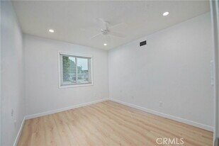 10533 Hillview Ave in Los Angeles, CA - Building Photo
