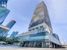 138 Downes St in Toronto, ON - Building Photo
