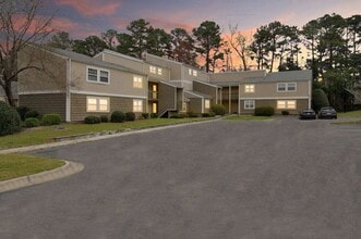 Dira East Apartments in Columbia, SC - Building Photo - Building Photo