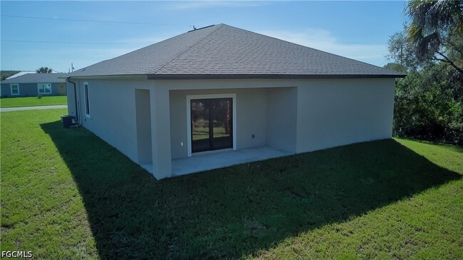 9020 Green Cir in La Belle, FL - Building Photo - Building Photo