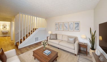 Barrington Square Apartments in Columbus, OH - Building Photo - Building Photo