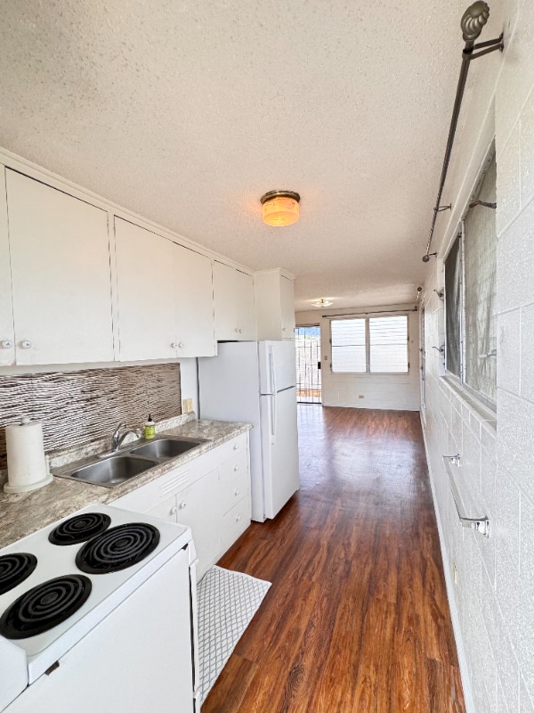 property at 722 University Ave