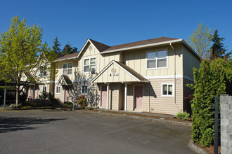 Tuxedo Park Apartments in Portland, OR - Building Photo - Building Photo