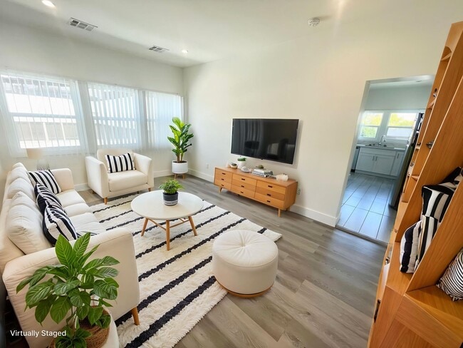 property at 86 N Catalina Ave