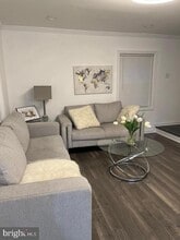 1077 S Edison St in Arlington, VA - Building Photo - Building Photo