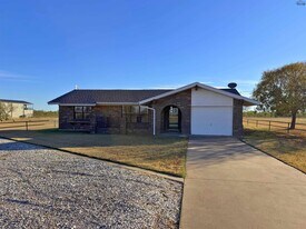 6960 Parker Ranch Rd in Wichita Falls, TX - Building Photo