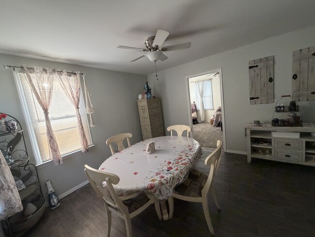 8638 260th St, Unit #2 in Floral Park, NY - Building Photo - Building Photo