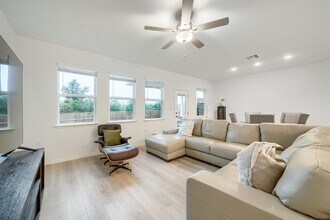 1809 Lorant Ln in Pflugerville, TX - Building Photo - Building Photo