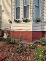 204 Blake St in Lewiston, ME - Building Photo