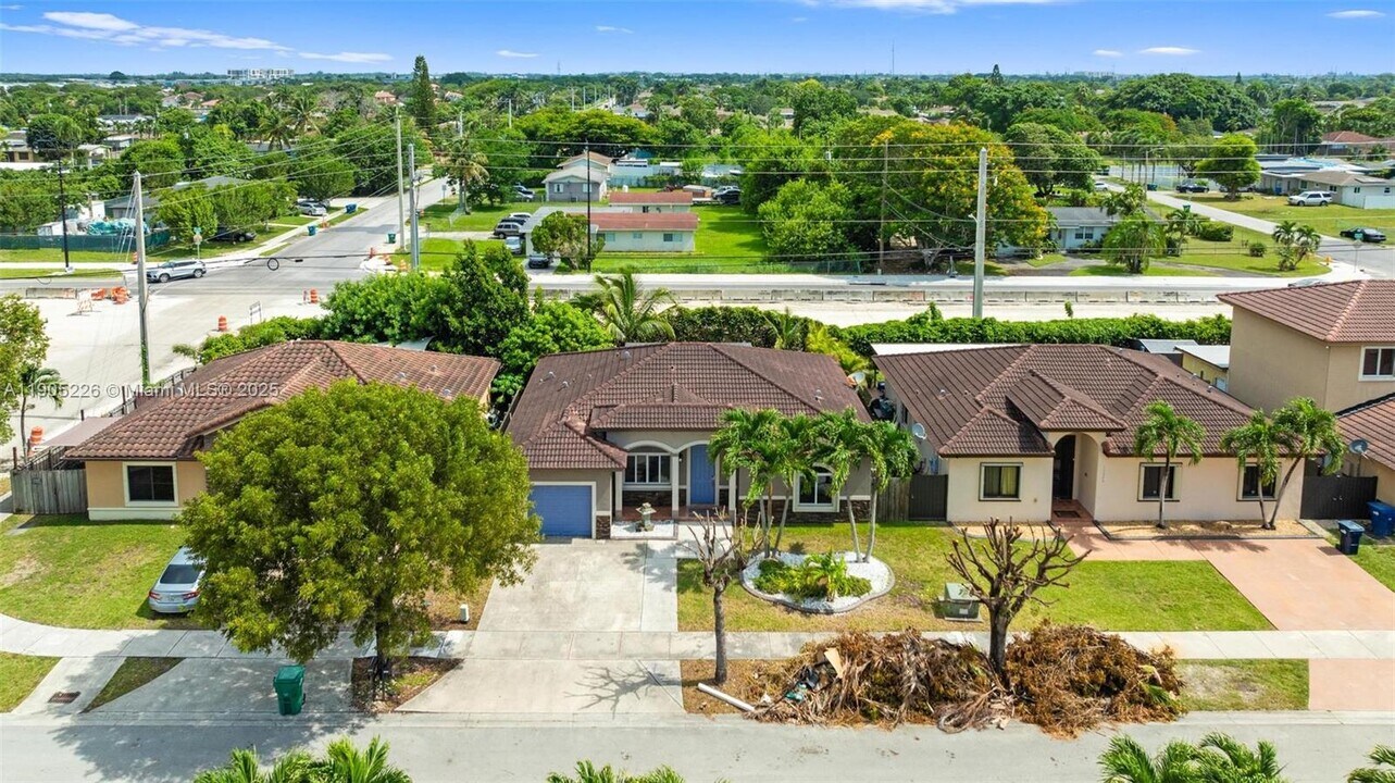 13383 SW 268th Terrace in Homestead, FL - Building Photo