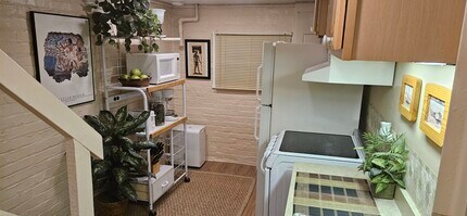 5737 13th St NW, Unit Apartment #1 in Washington, DC - Building Photo - Building Photo