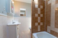 5723 Stewart St photo'