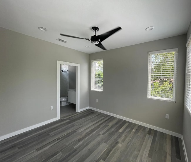2108 Tillery St in Austin, TX - Building Photo - Building Photo