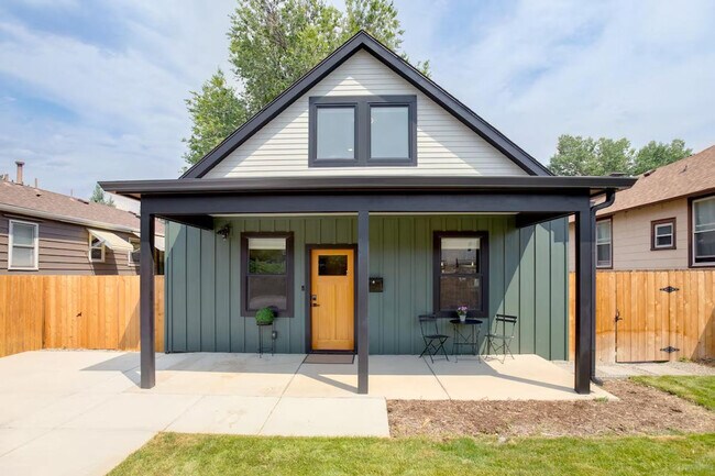 3674 S Logan St in Englewood, CO - Building Photo - Building Photo