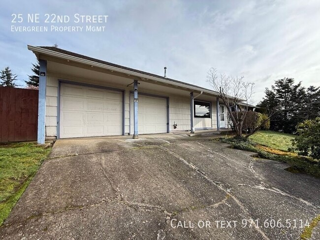 25 NE 22nd St in Gresham, OR - Building Photo - Building Photo