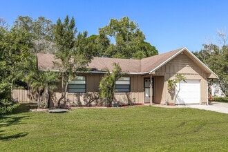 167 NE Twylite Terrace in Port St. Lucie, FL - Building Photo - Building Photo