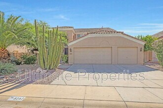5267 W Angela Dr in Glendale, AZ - Building Photo - Building Photo