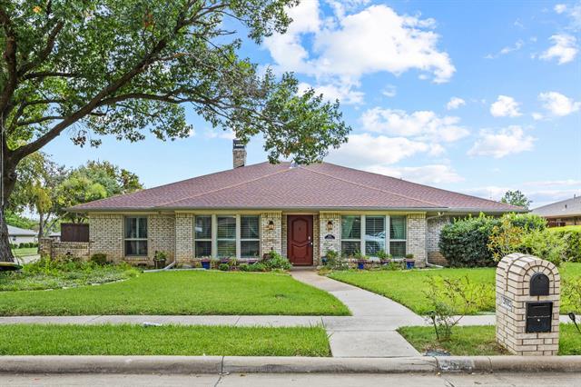 2612 Windsor Pl in Plano, TX - Building Photo