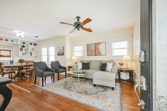 1305 Beverly St in Houston, TX - Building Photo - Building Photo