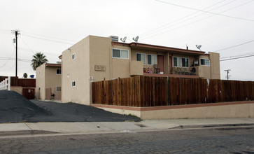 908 S 2nd Ave in Barstow, CA - Building Photo - Building Photo