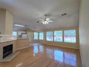 818 Presley Way in Sugar Land, TX - Building Photo - Building Photo