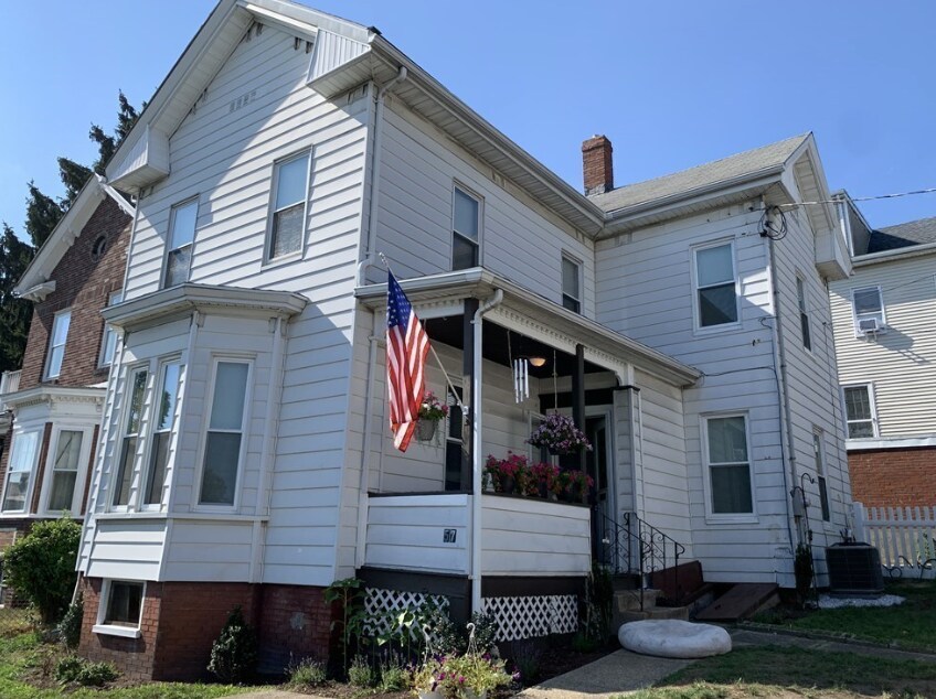 57 Broadway in Somerville, MA - Building Photo