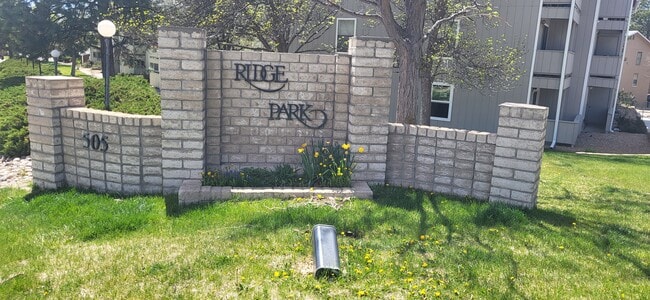 505 Oppenheimer Dr, Unit 319