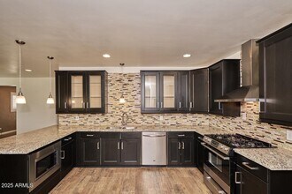 8209 E Sheridan St in Scottsdale, AZ - Building Photo - Building Photo