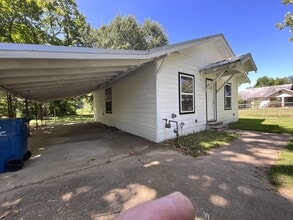 517 W Front St in Mineola, TX - Building Photo - Building Photo