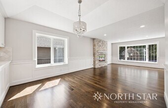 13986 Majestic Ct in Lake Oswego, OR - Building Photo - Building Photo