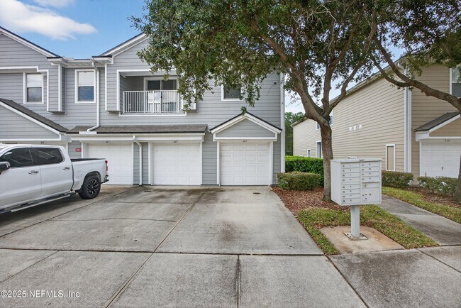 7067 Deer Lodge Cir in Jacksonville, FL - Building Photo - Building Photo