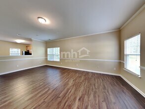 1071 Heritage Manor Dr in Raleigh, NC - Building Photo - Building Photo