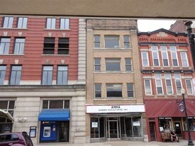 306 2nd Ave in Warren, PA - Building Photo
