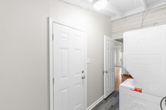 Leigh Anne in Birmingham, AL - Building Photo - Building Photo