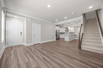 905 Ball Field Aly in Cary, NC - Foto de edificio - Building Photo