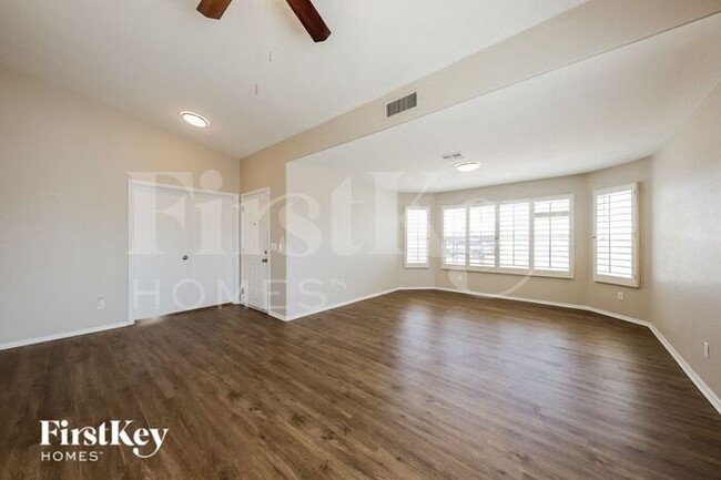 2222 N 90th Ln in Phoenix, AZ - Building Photo - Building Photo