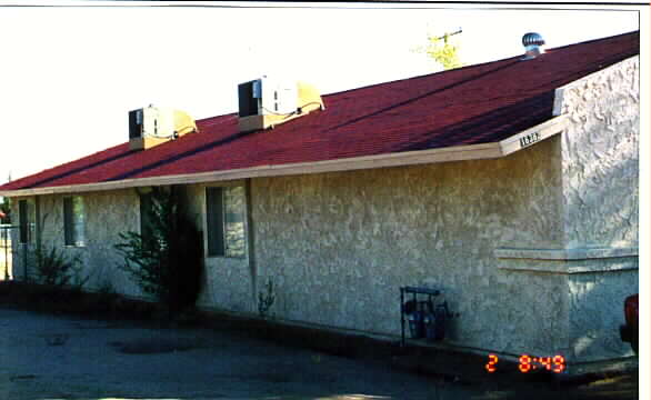 16382 Spruce St in Hesperia, CA - Building Photo - Building Photo