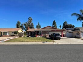 13036 Sunbird Dr in Moreno Valley, CA - Building Photo