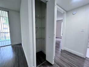 1196 NW 40th Ave in Lauderhill, FL - Building Photo - Building Photo