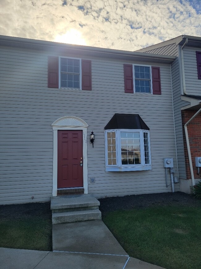 1112 Fredrick Blvd in Reading, PA - Foto de edificio - Building Photo